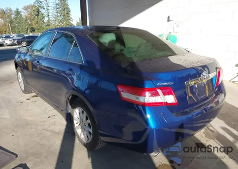 2011 Toyota Camry Xle V6 z USA, uszkodzony, nr VIN 4T1BK3EK0BU630557